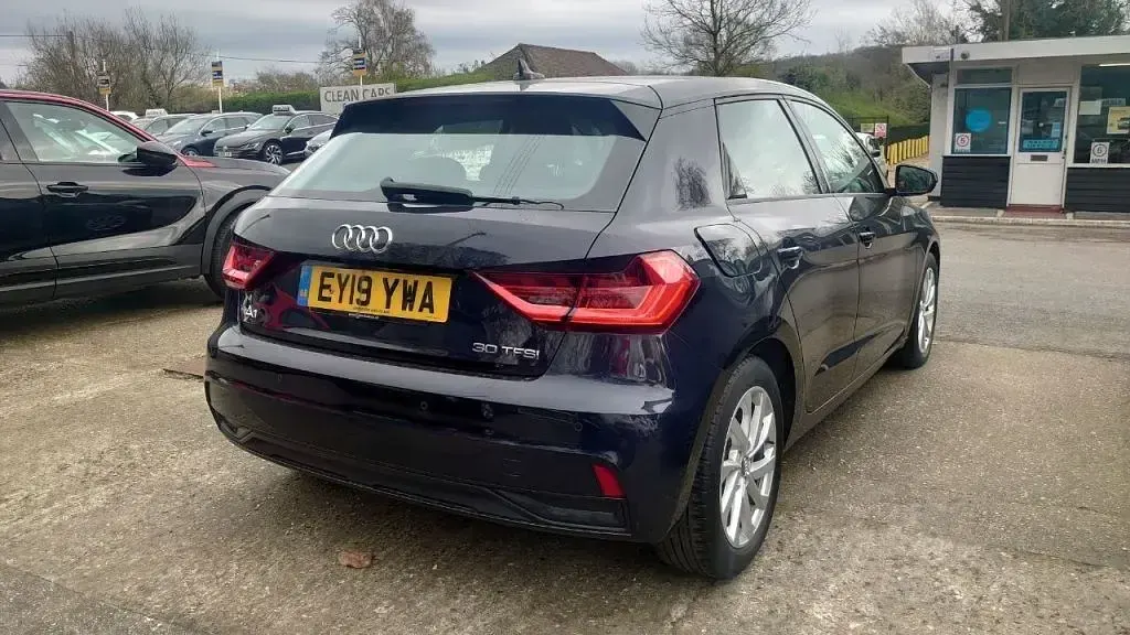 Begagnad Audi A1 Sport 2019 Blå SUV
