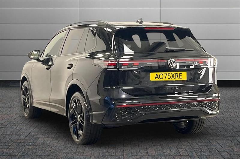 Used VW Tiguan R-line 150 HP (110 kW) 2026 Grenadilla black SUV