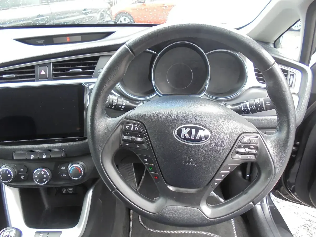 Used Kia ProCeed 204 HP (150 kW) 2018 Black Hatchback