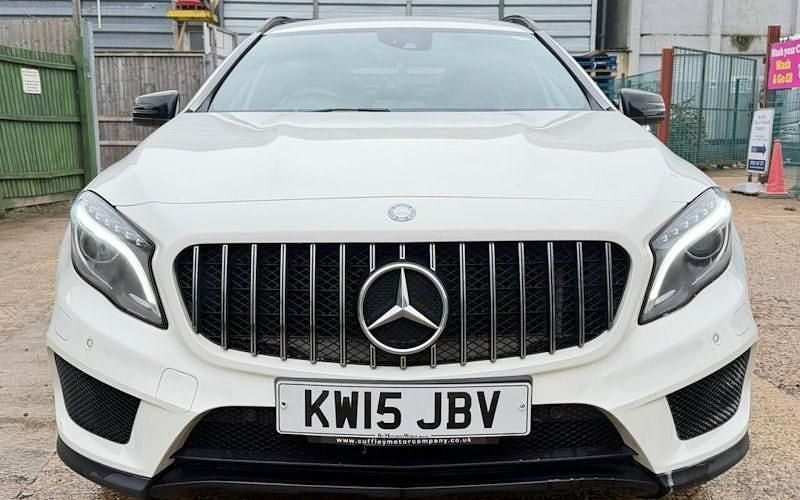 Used Mercedes GLA220 AMG line 170 HP (125 kW) 2015 White SUV
