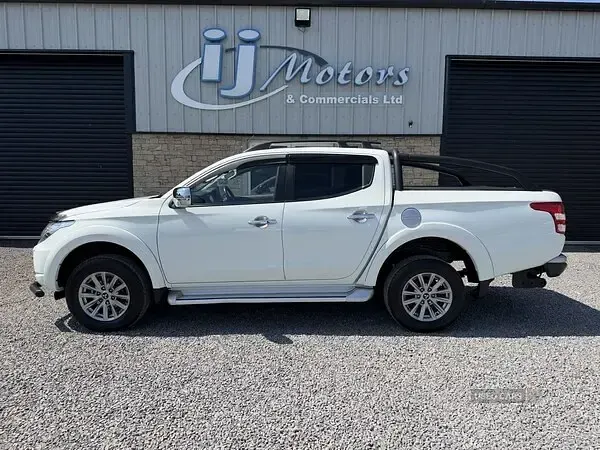 Used Mitsubishi L200 181 HP (133 kW) 2019 White Pickup