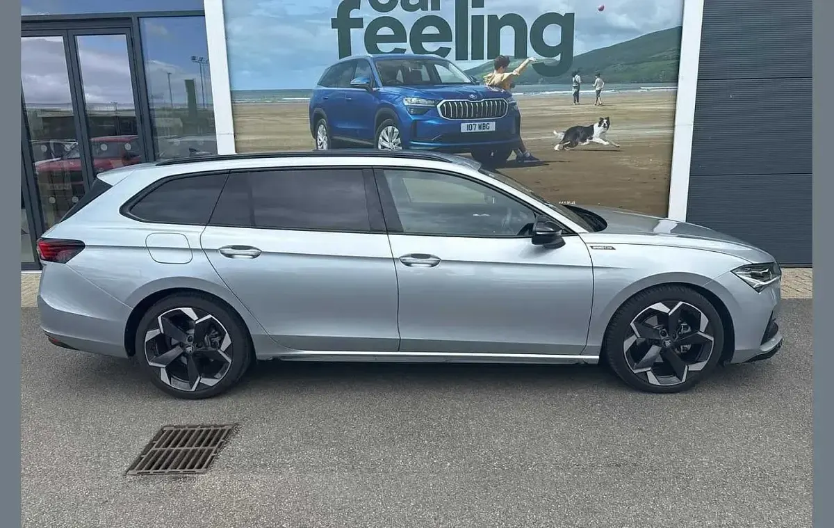 Used Skoda Superb SportLine 150 HP (110 kW) 2026 Pebble silver metallic Estate