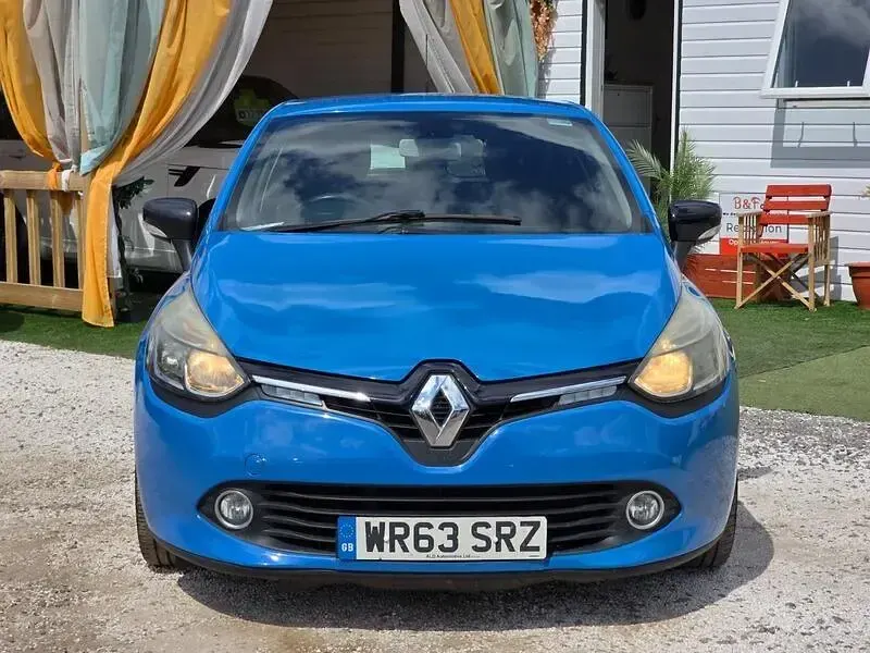 Used Renault Clio Dynamique 90 HP (66 kW) 2013 Blue Hatchback