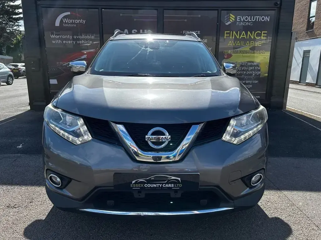 Used Nissan X-Trail Tekna 130 HP (95 kW) 2015 Grey SUV