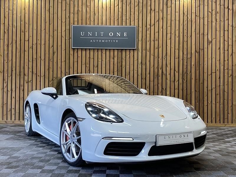 White Used 2019 Porsche 718 Boxster T Cabriolet | £37,000 - Image 1/3