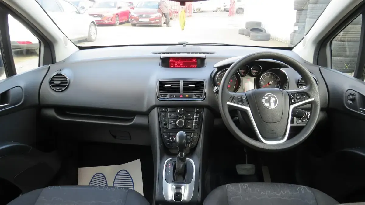 Used Vauxhall Meriva Club 2016 Blue MPV