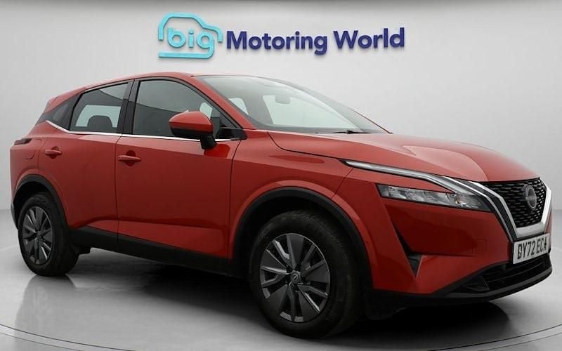 Used Nissan Qashqai S 140 HP (102 kW) 2022 Red SUV