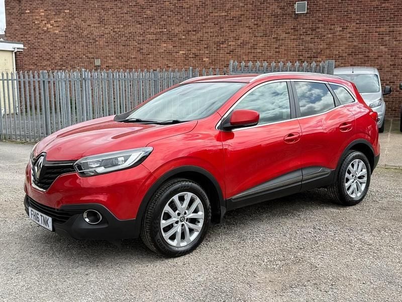 Used Renault Kadjar Dynamique 130 HP (95 kW) 2016 Red SUV