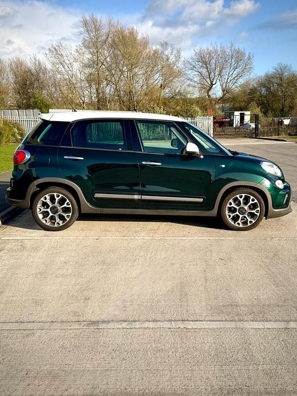 Used Fiat 500L Trekking 85 HP (62 kW) 2013 Green MPV