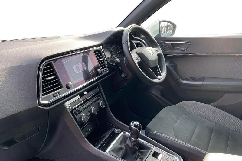 Used Seat Ateca XCELLENCE 148 HP (108 kW) 2020 White SUV