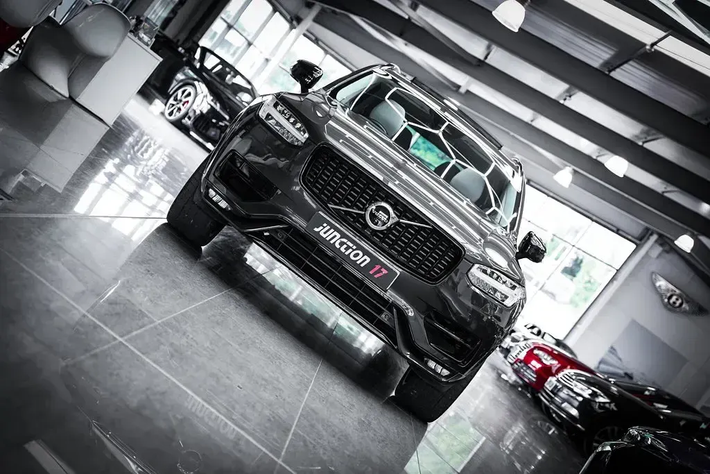 Used Volvo XC90 Plus 235 HP (172 kW) 2022 Grey SUV