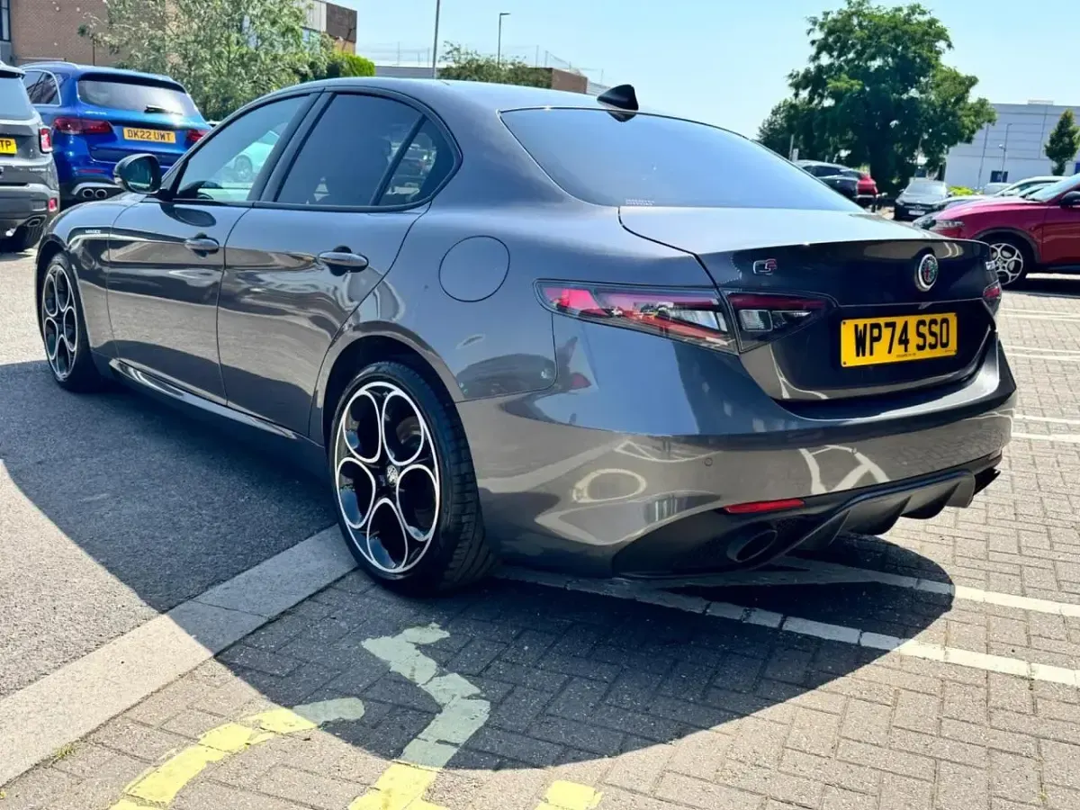 Used Alfa Romeo Giulia Veloce 276 HP (202 kW) 2024 Grey Sedan