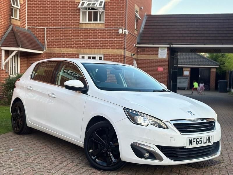 White Used 2016 Peugeot 308 Allure Hatchback | £4,990 (Fair price) - Image 1/4