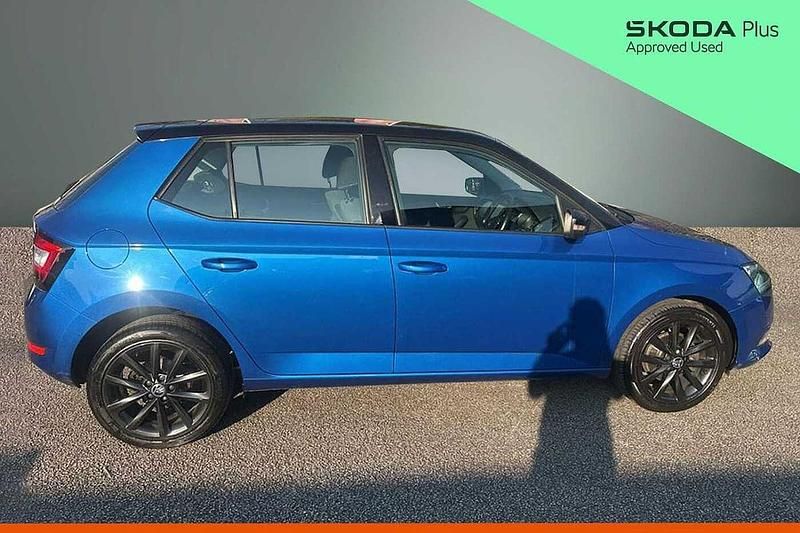 Used Skoda Fabia Colour Edition 94 HP (69 kW) 2019 Race blue metallic Hatchback