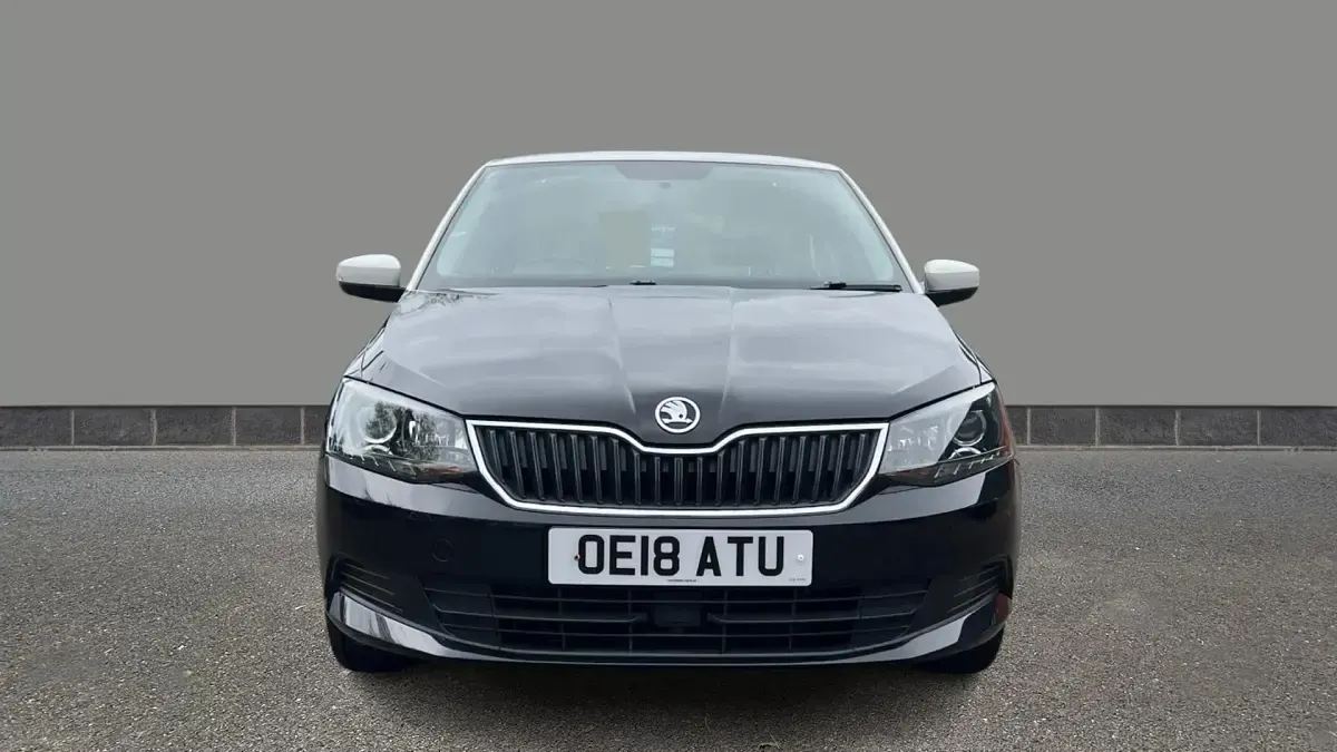 Usado Skoda Fabia Colour Edition 95 HP (69 kW) 2018 Preto Citadino