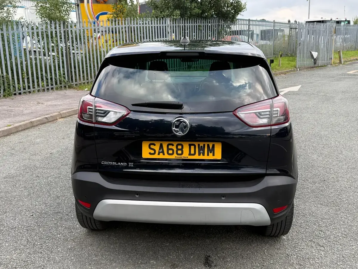 Used Vauxhall Crossland X Elite 81 HP (59 kW) 2018 Blue SUV