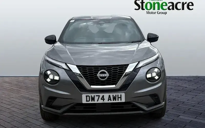 Used Nissan Juke N-Connecta 114 HP (83 kW) 2023 Grey SUV