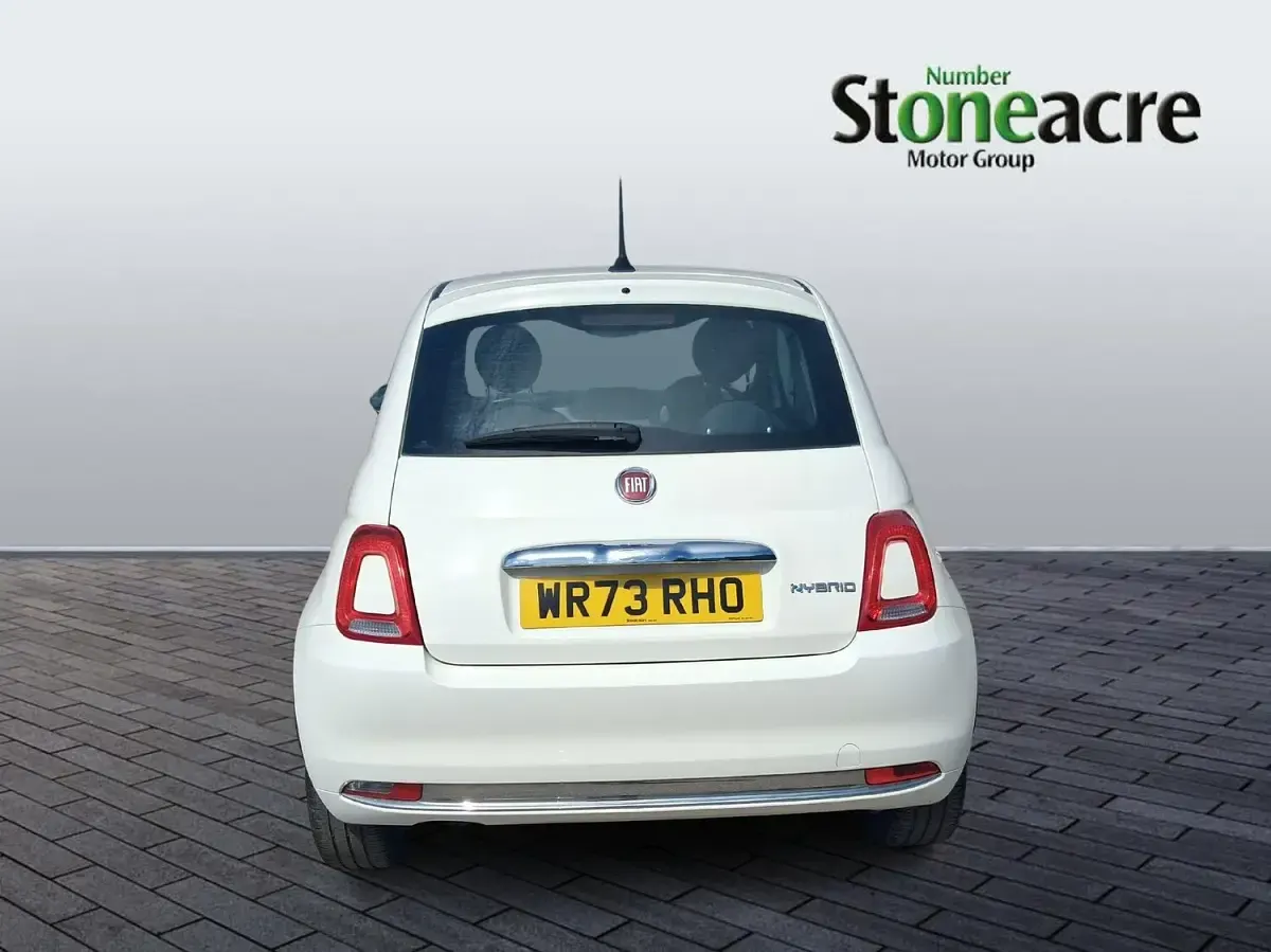 Used Fiat 500 70 HP (51 kW) 2023 White Hatchback