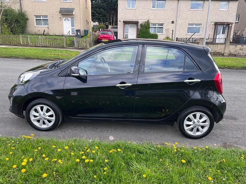 Used Kia Picanto 84 HP (61 kW) 2014 Black Hatchback