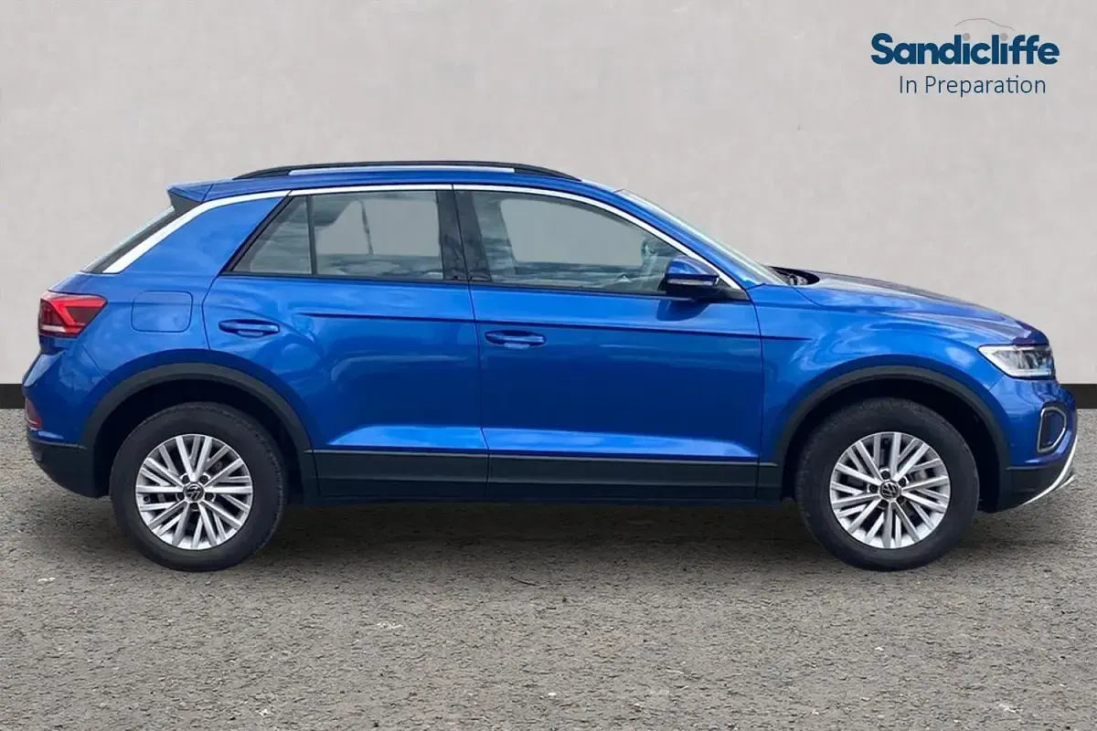 Used VW T-Roc 150 HP (110 kW) 2023 Blue SUV
