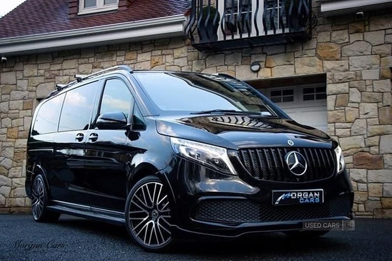 Used Mercedes V300 239 HP (175 kW) 2019 Black MPV