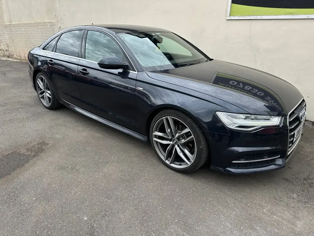 Begagnad Audi A6 S-Line 190 HK (139 kW) 2018 Blå Sedan