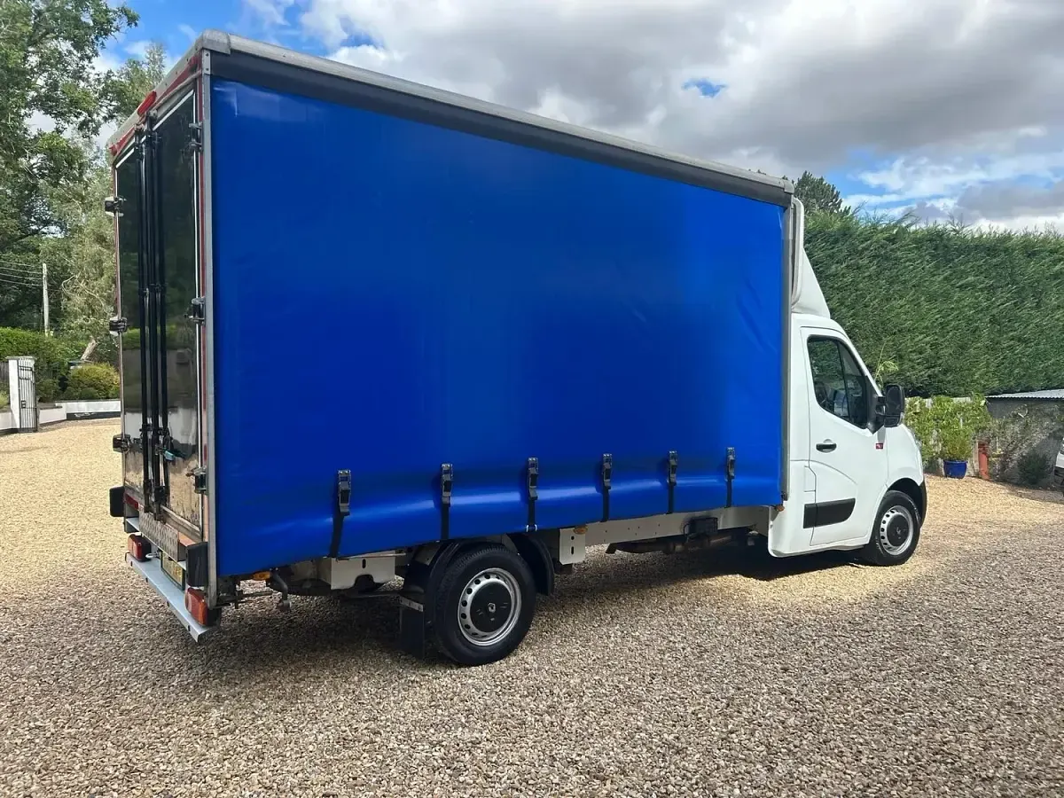 Used Renault Master 2018 White Van