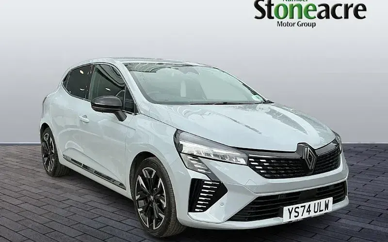 Used Renault Clio Techno 143 HP (105 kW) 2025 Hatchback