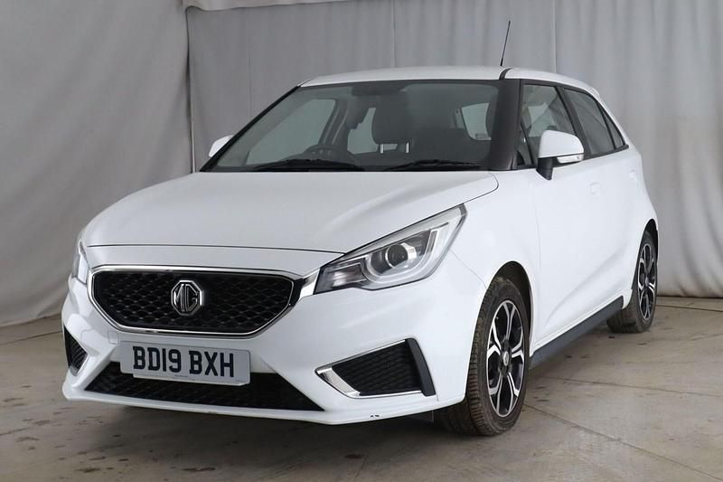 Used MG MG3 Exclusive 106 HP (77 kW) 2019 White Hatchback