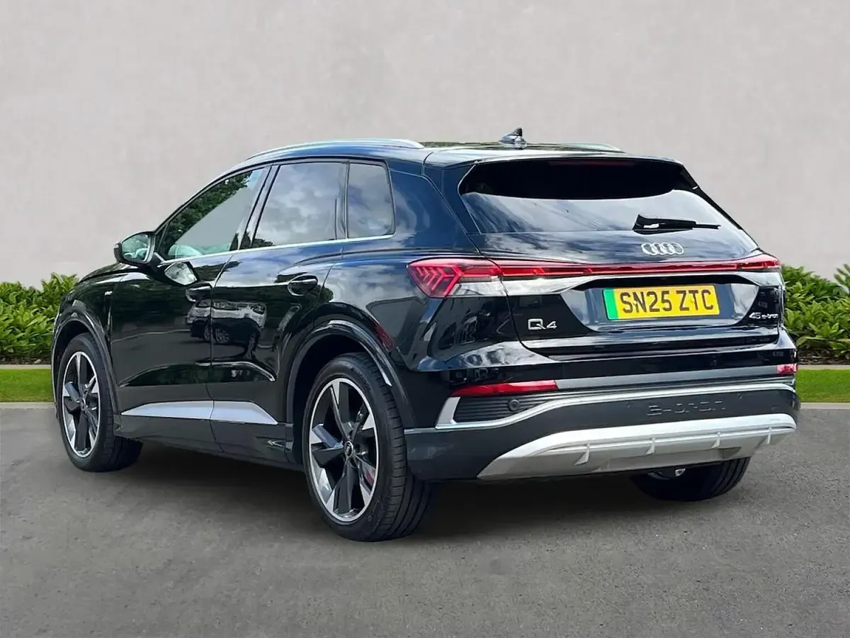 Used Audi Q4 e-tron S-Line 210 kW (286 HP) 2025 Black SUV