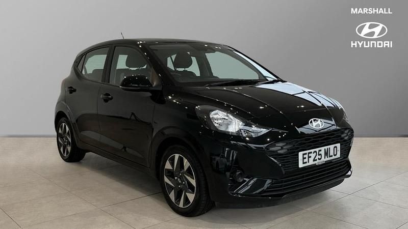 Used Hyundai i10 Advanced 63 HP (46 kW) 2025 Black Hatchback