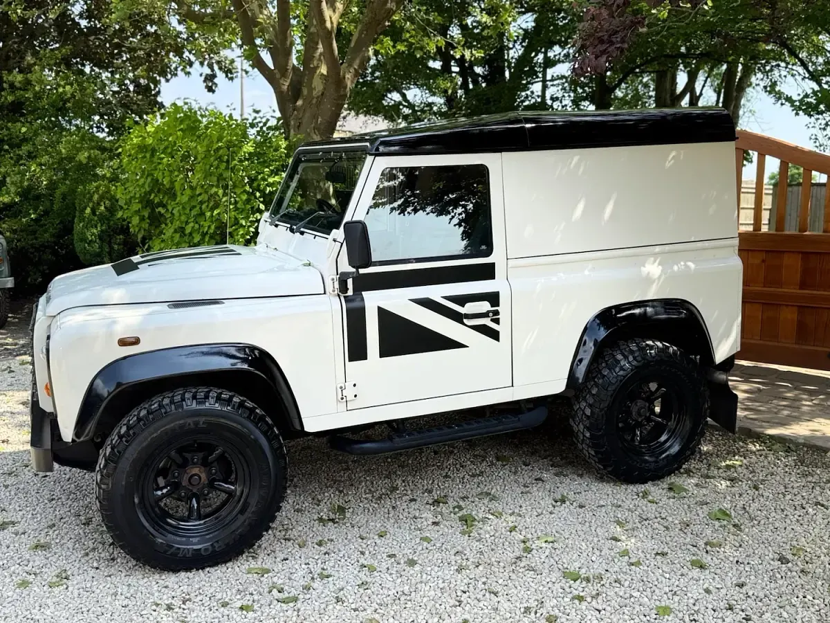 Used Land Rover Defender 2010 White