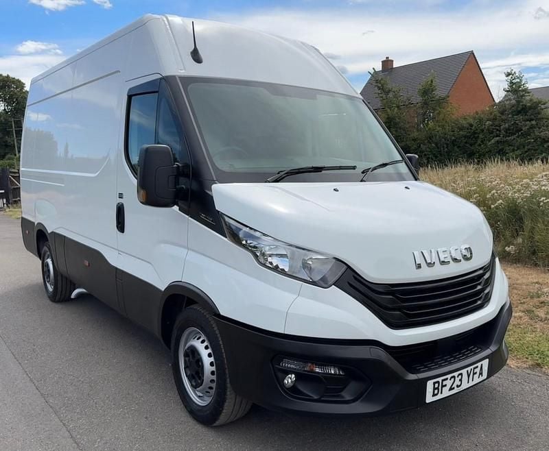 White Used 2023 Iveco Daily Van | £18,995 (Good price) - Image 1/4