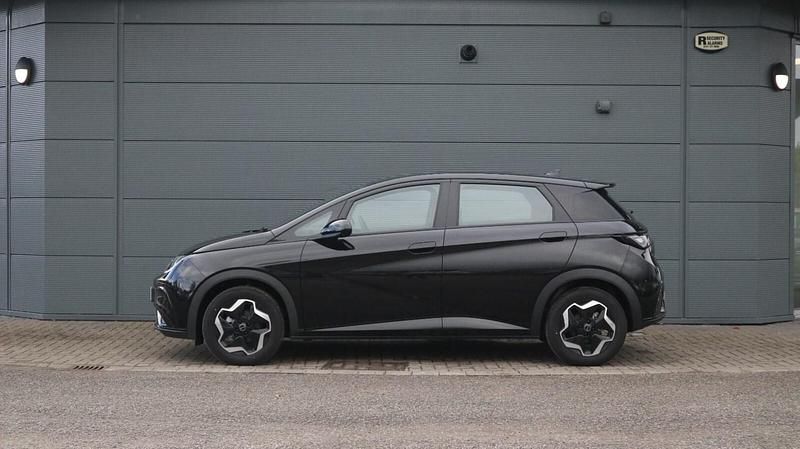 New BYD Dolphin Active 69 kW (95 HP) 2025 Black Hatchback