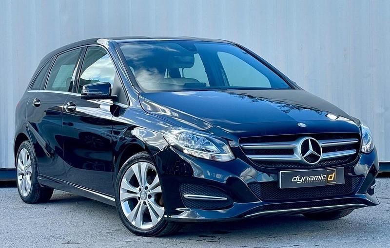 Used Mercedes B180 2016 Black MPV