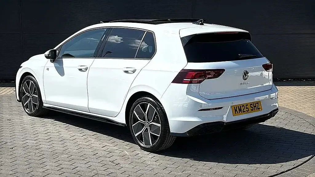 Used VW Golf VIII 150 HP (110 kW) 2025