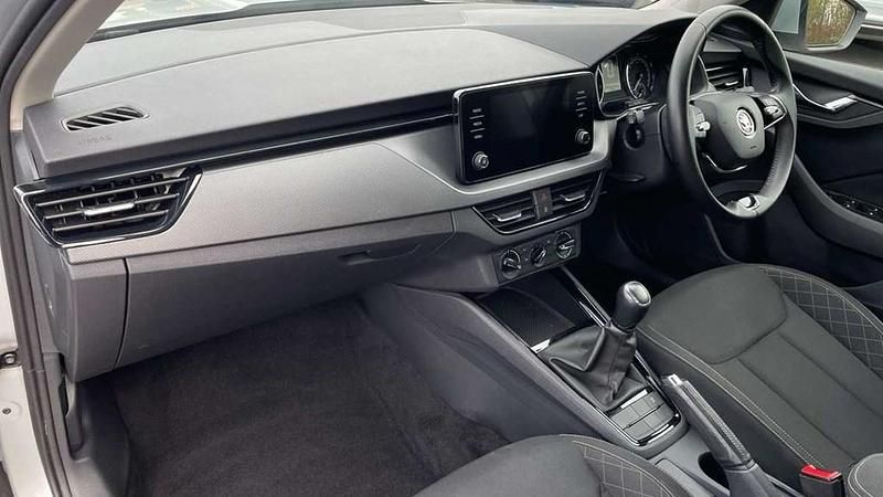 Used Skoda Kamiq SE 108 HP (79 kW) 2023 Silver SUV