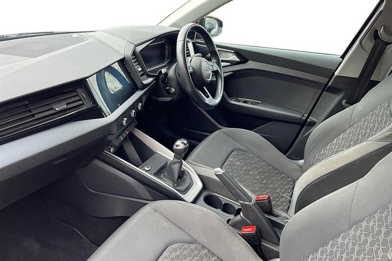 Used Audi A1 Sport 95 HP (69 kW) 2019 Mythos black SUV