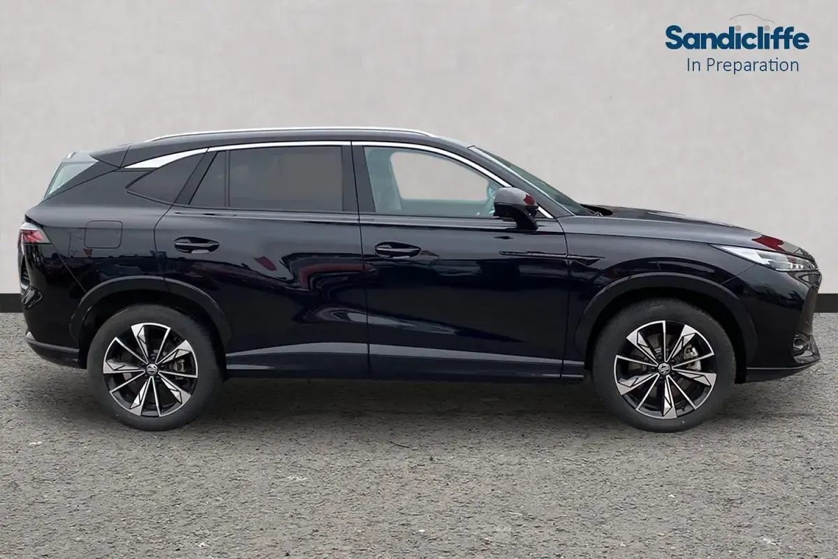 Usado MG HS Trophy 224 CV (164 kW) 2024 Negro SUV