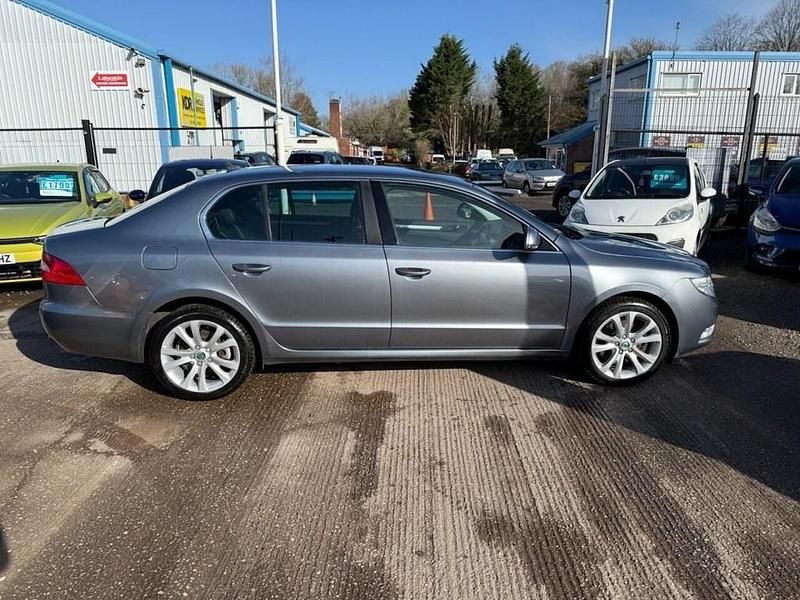 Used Skoda Superb SE 170 HP (125 kW) 2013 Grey Hatchback