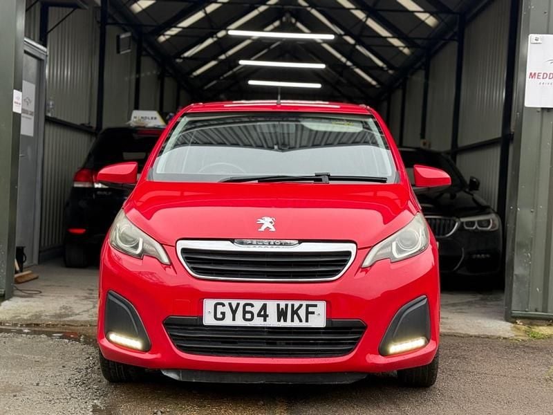 Begagnad Peugeot 108 Active 68 HK (50 kW) 2014 Röd Halvkombi