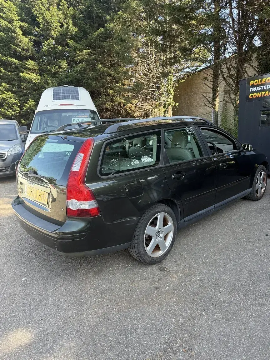 Used Volvo V50 SE 125 HP (91 kW) 2005 Green Estate