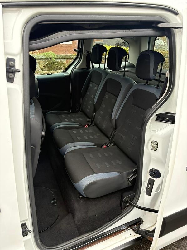 Used Citroën Berlingo XTR 2013 White MPV