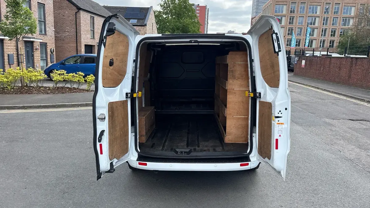 Usado Ford Transit Custom Limited 130 HP (95 kW) 2023 Van