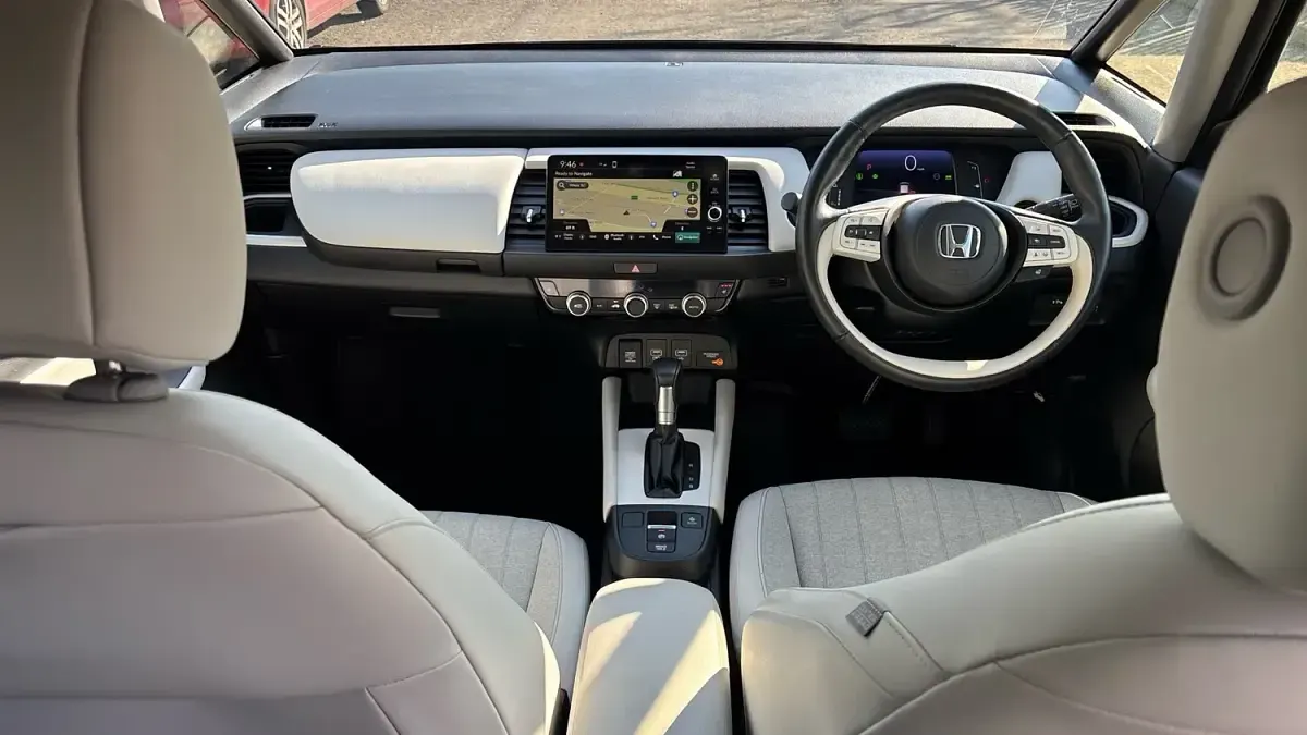 Usado Honda Jazz Hybrid 109 HP (80 kW) 2022 Azul Citadino