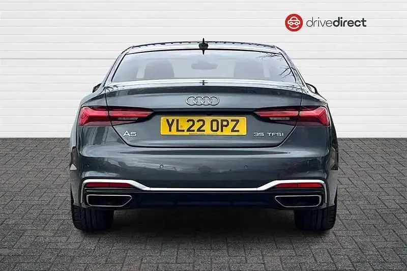 Usado Audi A5 S-Line 150 HP (110 kW) 2022 Cinzento Coupé