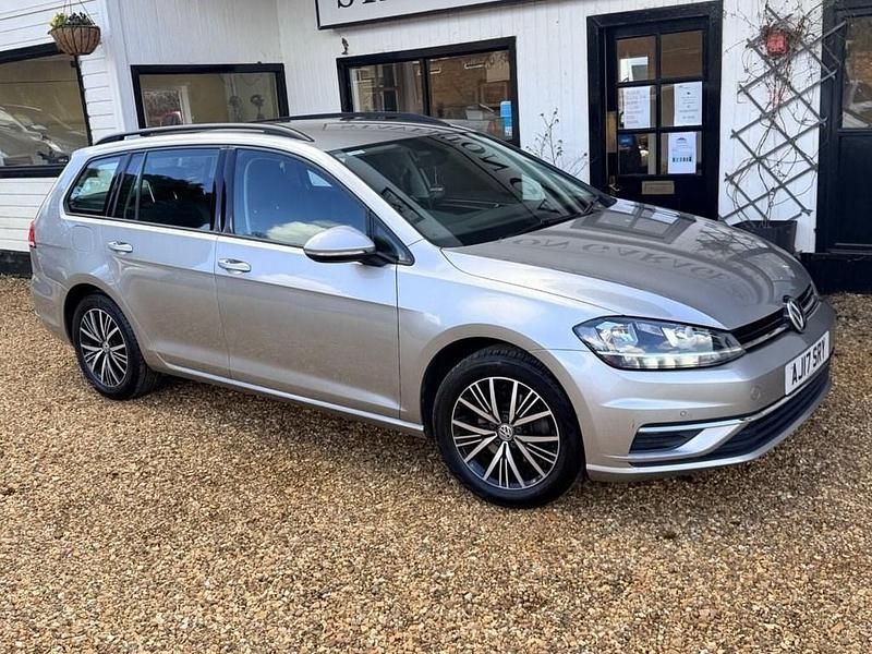 Second-hand VW Golf VII SE 125 CP (91 kW) 2017 Argintiu Break