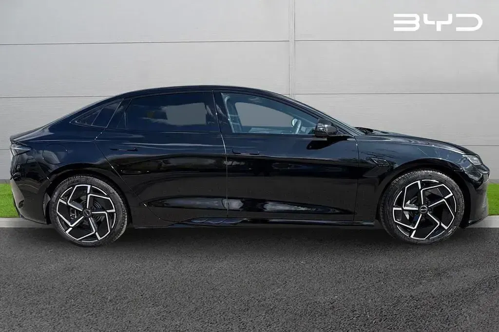 Used BYD Seal 389 kW (530 HP) 2026 Black Sedan