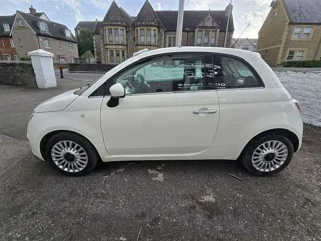 Used Fiat 500 Lounge 69 HP (50 kW) 2010 White Hatchback