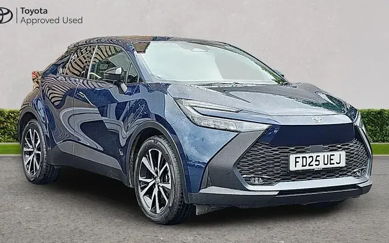 Used Toyota C-HR Design 140 HP (102 kW) 2025 SUV